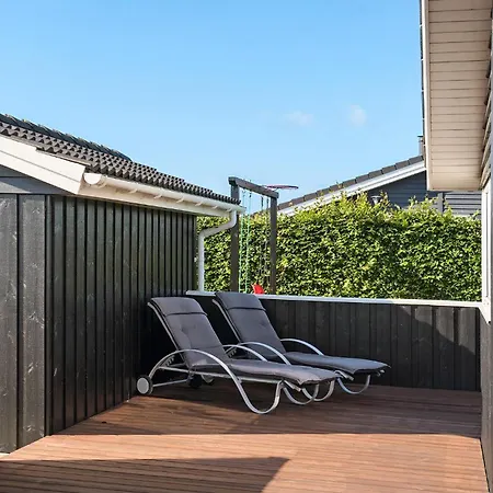 Stunning In With Wifi Holiday home