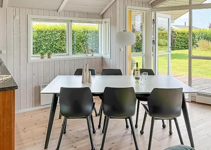 Holiday home Stunning In With Wifi